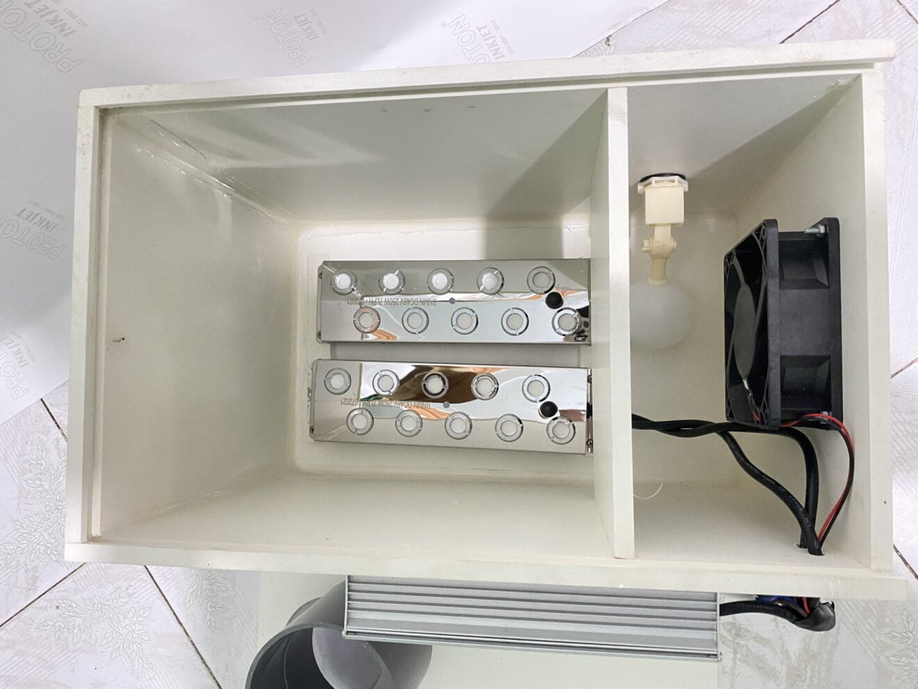 may tao am 2 vi thung nhua